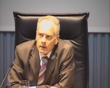 Pablo Garc&iacute;a Mex&iacute;a, catedr&aacute;tico de Dereito e Goberno de Internet, Universidade Internacional de La Rioja, letrado das Cortes Xerais. - Xornadas sobre internet e servizos en nube: Retos e oportunidades para a empresa e a administración